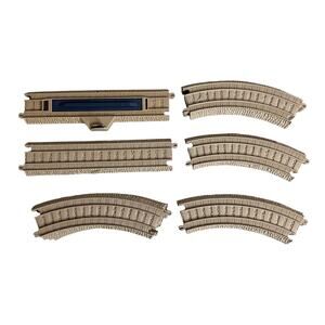Thomas and Friends TrackMaster 2009 Tidmouth Station 10 Pc Plastic Train Tracks